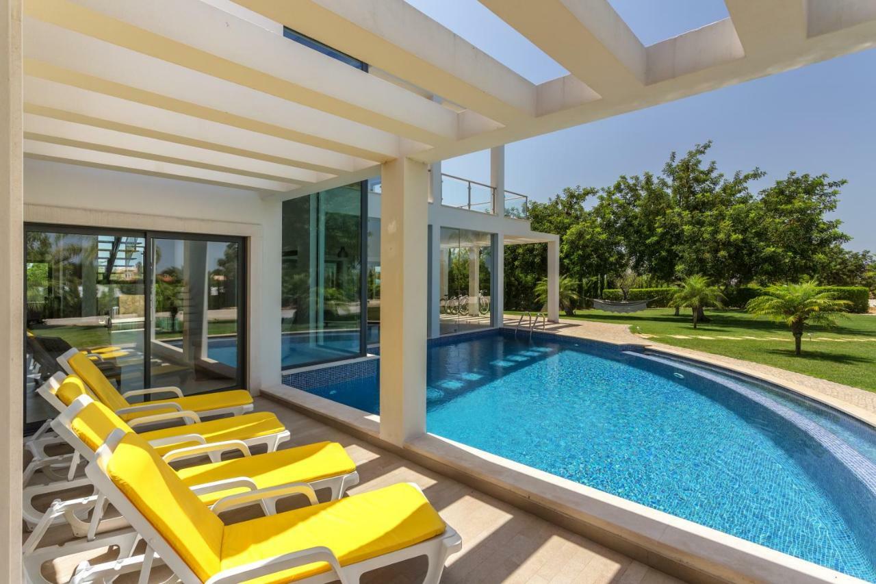 Family Country House 파로 외부 사진